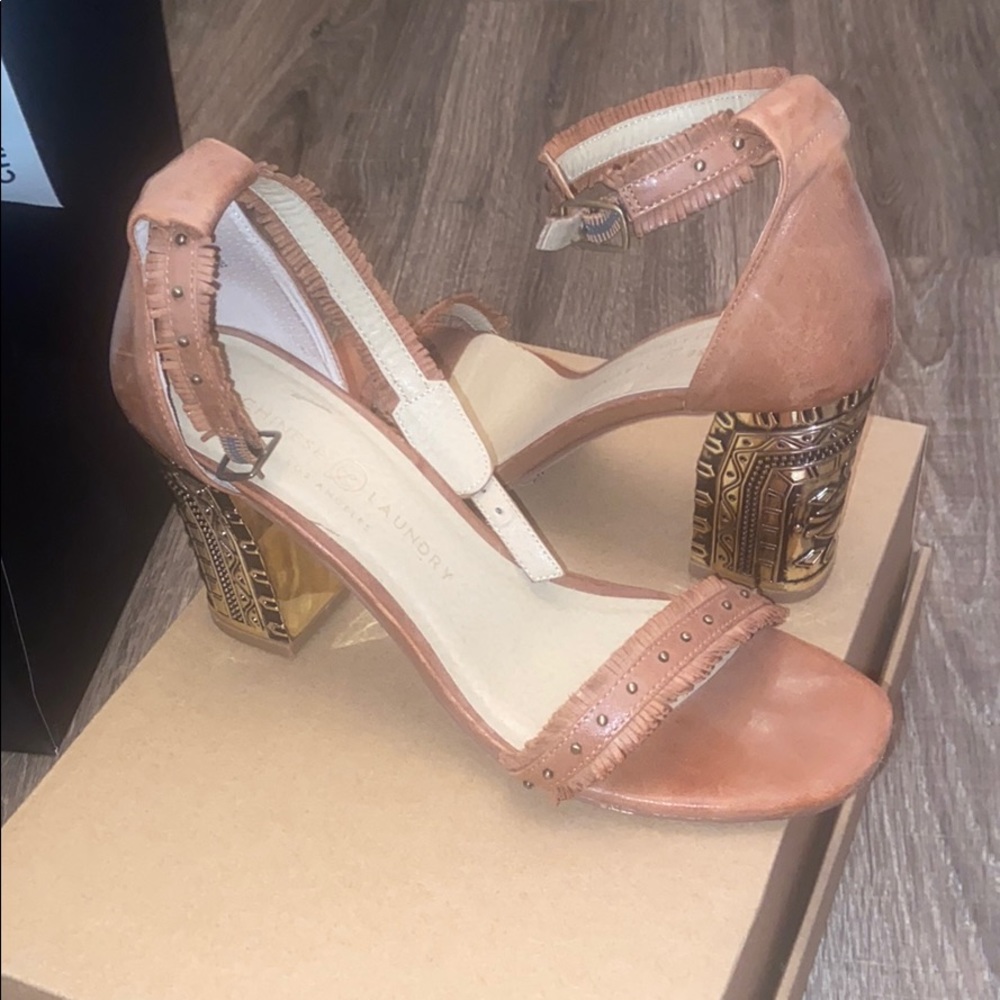 Chinese Laundry heeled sandal